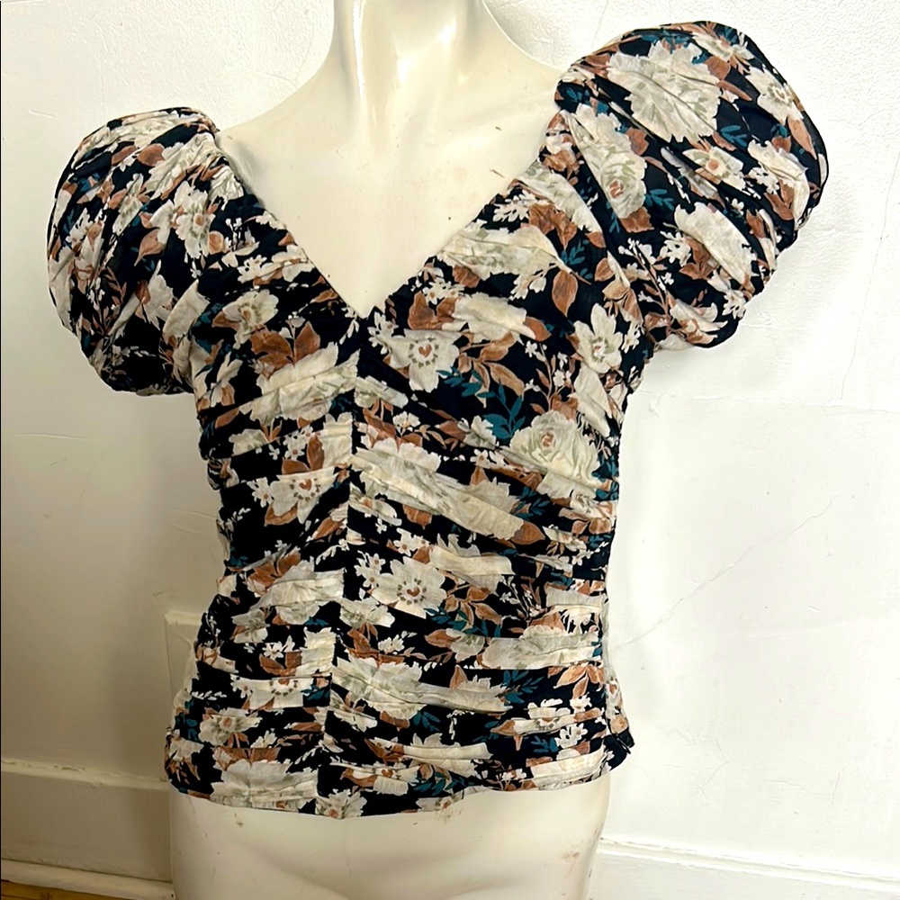 Abercrombie and Fitch Floral Puff Sleeve V-Neck Women's Top - Black/Beige